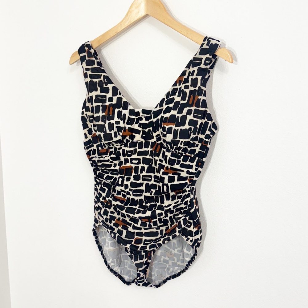 Lands' End Women's Geometric Print One Piece Swimsuit Ruched Size 12